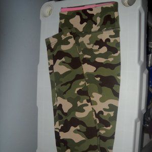 No Boundaries camo leggings size M 7-9 "LIKE NEW"